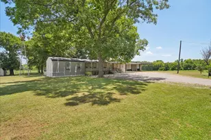 691 S State Hwy 78, Bonham, TX 75418 - Photo 2