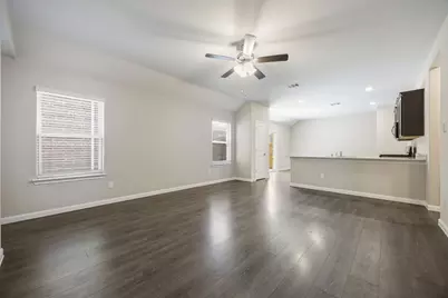 3921 Oak Creek Circle, Denison, TX 75020 - Photo 6