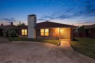 9693 Windy Rdg Rd, Frisco, TX 75033 - Photo 1