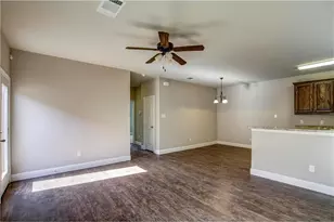 428 Canvas Ct, Crowley, TX 76036 - Photo 6