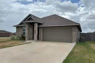 4053 Centerfire Rd, Waco, TX 76705 - Photo 2