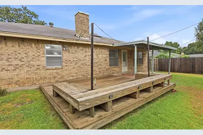5536 Meadow Oak Street, North Richland Hills, TX 76180 - Photo 28