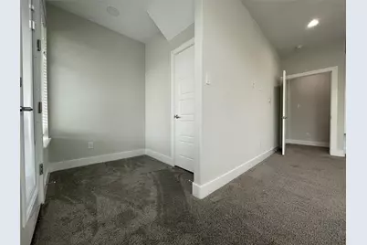 2417 N Winnetka Avenue, Dallas, TX 75212 - Photo 18