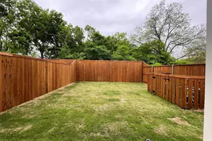 2417 N Winnetka Ave, Dallas, TX 75212 - Photo 32