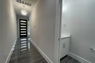2417 N Winnetka Ave, Dallas, TX 75212 - Photo 2