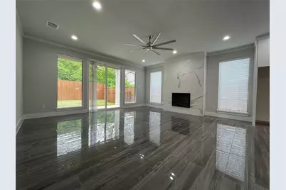 2417 N Winnetka Avenue, Dallas, TX 75212 - Photo 4