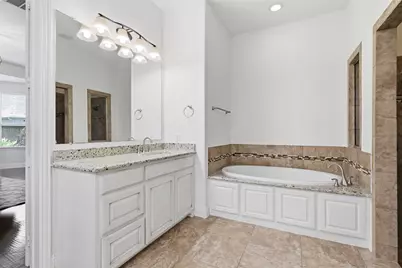 4625 Maverick Way, Carrollton, TX 75010 - Photo 20