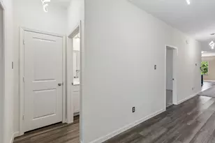 409 Stone Creek Blvd, Glenn Heights, TX 75154 - Photo 6