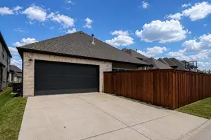 1811 Lande St, Farmers Branch, TX 75234 - Photo 4