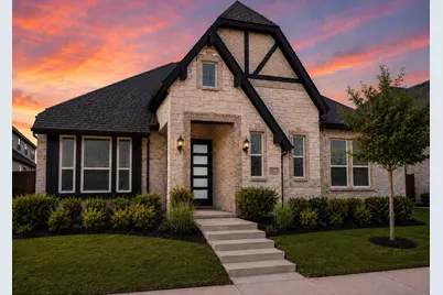 1811 Lande Street, Farmers Branch, TX 75234 - Photo 2