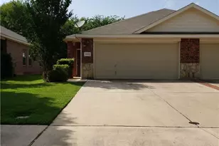 1512 Piedmont Dr, Mansfield, TX 76063 - Photo 2