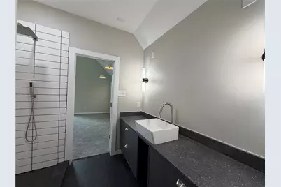 957 Woods Avenue, Fort Worth, TX 76102 - Photo 18