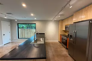957 Woods Ave, Fort Worth, TX 76102 - Photo 4
