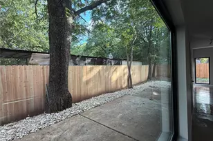 957 Woods Ave, Fort Worth, TX 76102 - Photo 24