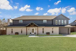 710 Meadow Lake Dr, Lakewood Village, TX 75068 - Photo 1