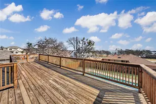 710 Meadow Lake Dr, Lakewood Village, TX 75068 - Photo 8