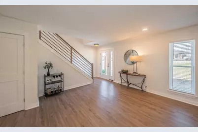 710 Meadow Lake Drive, Lakewood Village, TX 75068 - Photo 10