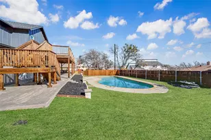 710 Meadow Lake Dr, Lakewood Village, TX 75068 - Photo 6