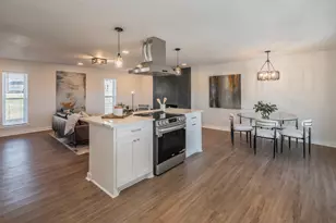 710 Meadow Lake Dr, Lakewood Village, TX 75068 - Photo 12