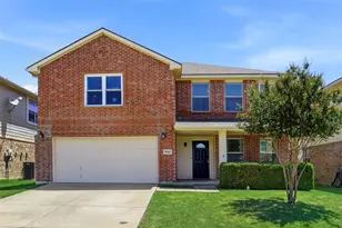 8644 Hawkview Dr, Fort Worth, TX 76179 - Photo 1