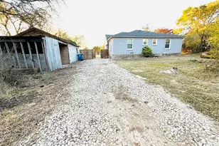 632 Peggs St, DeSoto, TX 75115 - Photo 38
