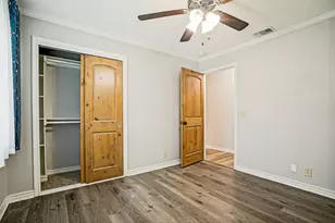 303 Barrett Dr, Justin, TX 76247 - Photo 6