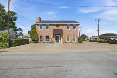 110 S Barton Street, Grapevine, TX 76051 - Photo 1