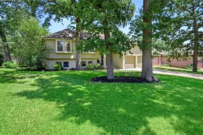 6813 Parkwood Drive, North Richland Hills, TX 76182 - Photo 2