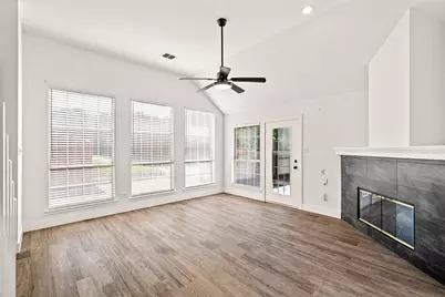 381 Arbor Lane, Euless, TX 76039 - Photo 14
