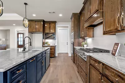 1025 Galaxy, Woodway, TX 76712 - Photo 8