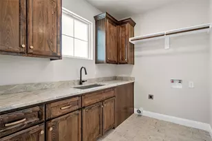1025 Galaxy, Woodway, TX 76712 - Photo 14