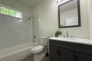 201 E 10th St, Kaufman, TX 75142 - Photo 12