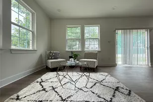 201 E 10th St, Kaufman, TX 75142 - Photo 8