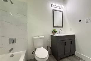 201 E 10th St, Kaufman, TX 75142 - Photo 14