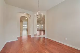 2347 Collin Dr, Grand Prairie, TX 75052 - Photo 18