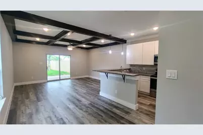 1705 Ash Crescent Street, Fort Worth, TX 76104 - Photo 2