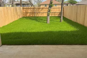1705 Ash Crescent St, Fort Worth, TX 76104 - Photo 8