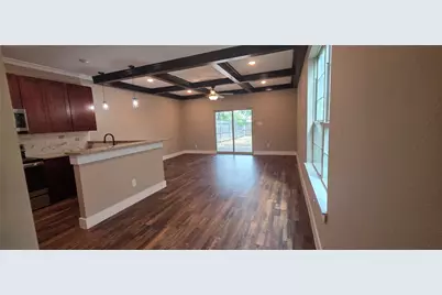 1705 Ash Crescent Street, Fort Worth, TX 76104 - Photo 2