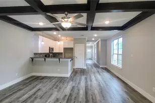 1705 Ash Crescent St, Fort Worth, TX 76104 - Photo 4