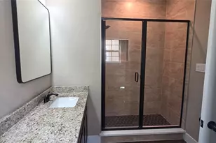 1705 Ash Crescent St, Fort Worth, TX 76104 - Photo 6