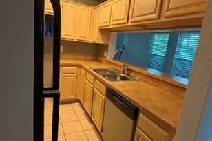 8601 Park Ln, Dallas, TX 75231 - Photo 12