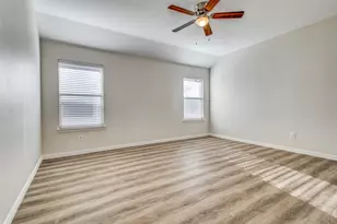 2100 Willow Creek Dr, Little Elm, TX 75068 - Photo 14