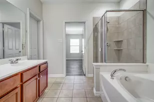 2100 Willow Creek Dr, Little Elm, TX 75068 - Photo 16