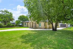 1708 Dowdy Ferry Rd, Hutchins, TX 75141 - Photo 4