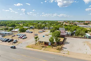 514 W Walker St, Breckenridge, TX 76424 - Photo 30