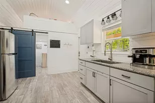 555 Yowell Hill Rd, Tom Bean, TX 75491 - Photo 18