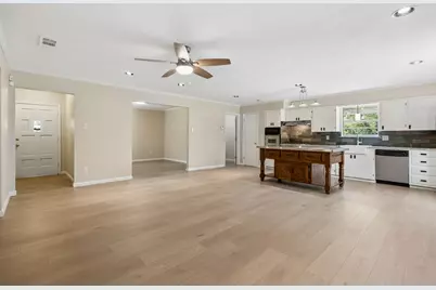 1034 8th Street, Grand Prairie, TX 75050 - Photo 6