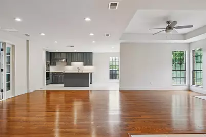 14815 Surveyor Boulevard, Addison, TX 75001 - Photo 6