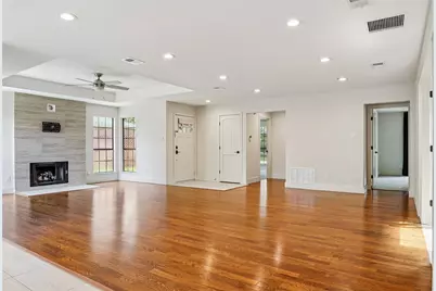 14815 Surveyor Boulevard, Addison, TX 75001 - Photo 4