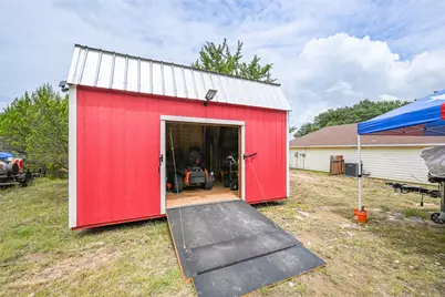 4010 Iron Horse Trail, Granbury, TX 76048 - Photo 30